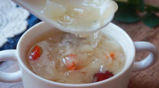 三道炖汤推荐一键开关秋天要多来两碗ky开元棋牌你会用电饭煲炖哪些汤